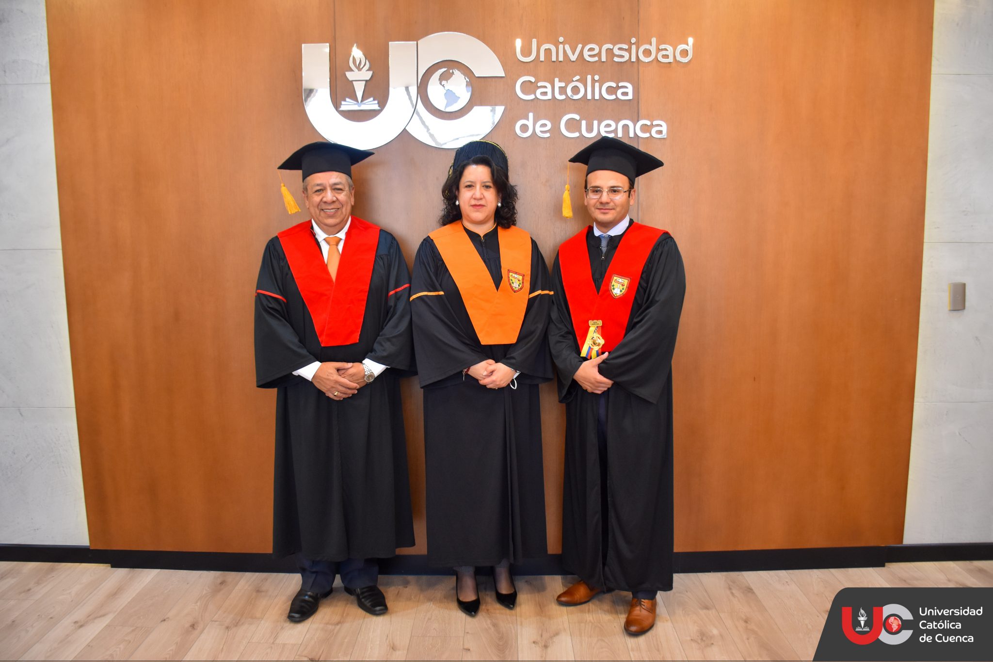 La Católica de Cuenca entregó doctorado honoris causa al Dr. Pedro