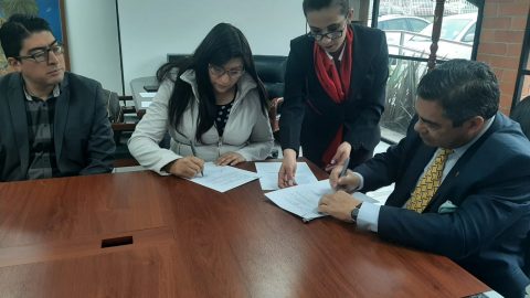 Firma convenio con HORMI CENTER