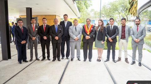 Presea “Municipalidad de Cuenca” a la U. Católica