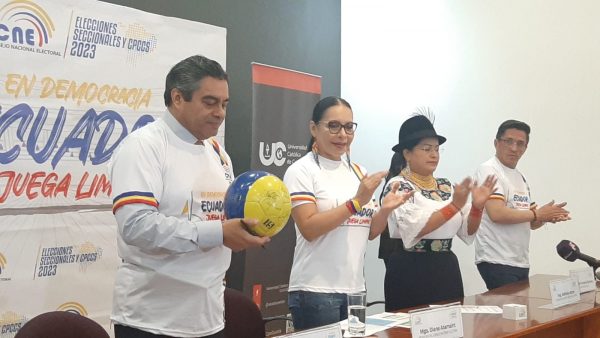 Campaña "Ecuador Juega Limpio"